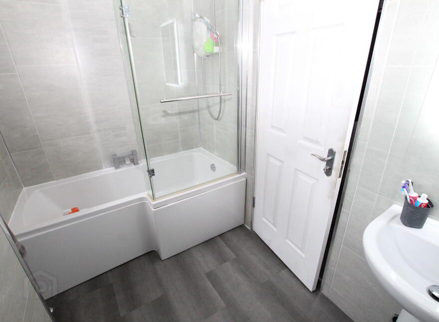17 Orchard Grove, Crumlin, BT29 4SB