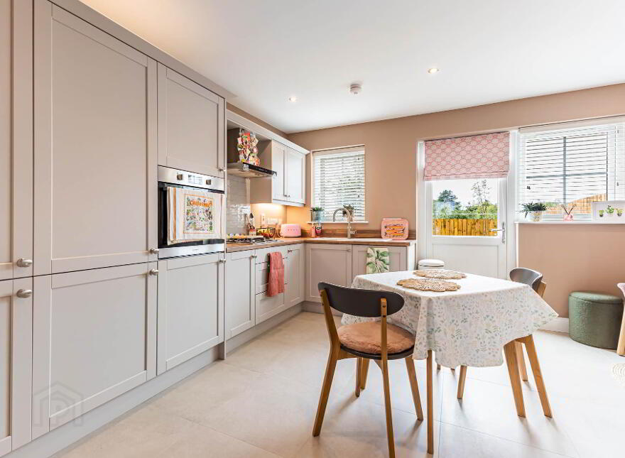 55 Sir Richard Wallace Gardens, Lisburn, BT28 3FL