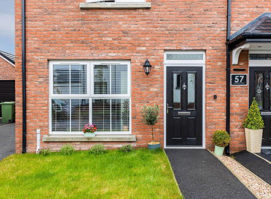 55 Sir Richard Wallace Gardens, Lisburn, BT28 3FL
