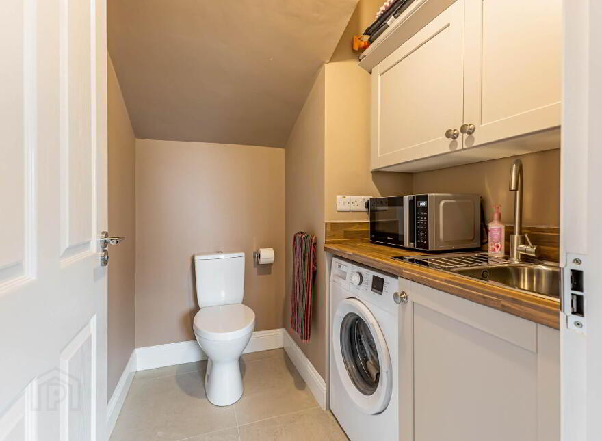 55 Sir Richard Wallace Gardens, Lisburn, BT28 3FL