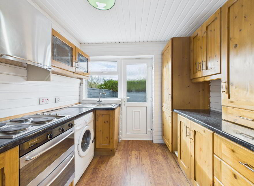 37 Sunnyside Park, Belfast, BT7 3DT