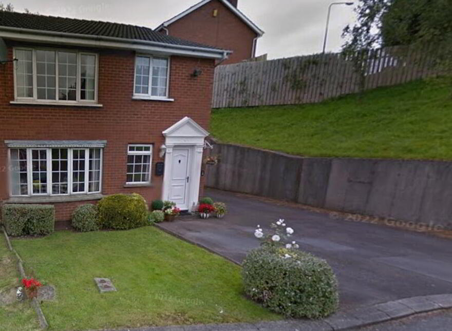 28 Strathearn Court, Holywood, BT18 9NR photo
