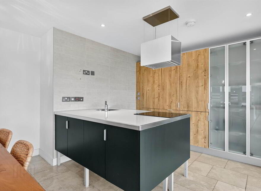 20 Shaftesbury Court, Marcus Ward Street, Belfast, BT7 1RY