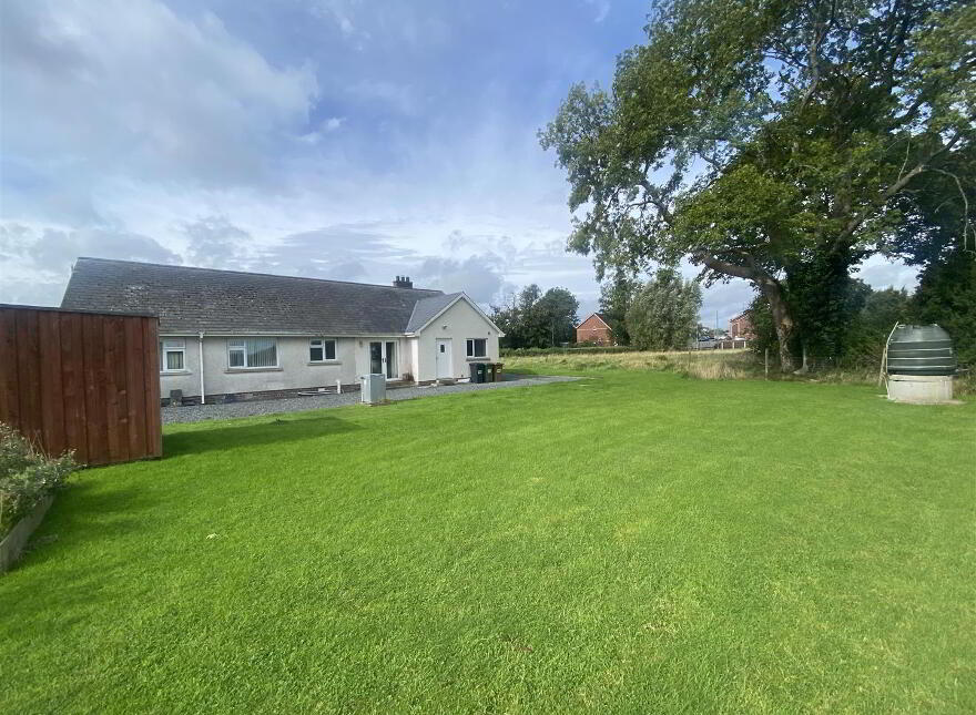 227 Tandragee Road, Portadown, BT62 3RA