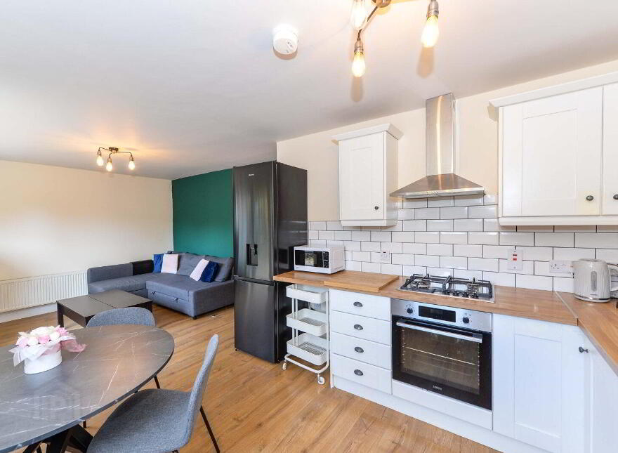 Apartment 1 4 Lewis Mews, Belfast, BT4 1FY