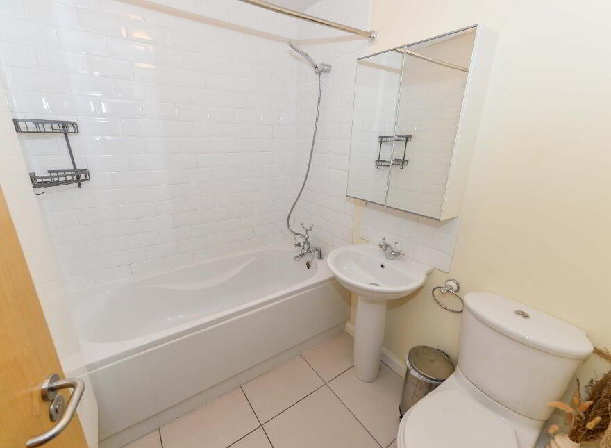 Apartment 1 4 Lewis Mews, Belfast, BT4 1FY