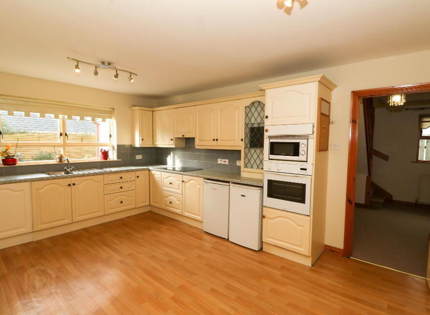 5 Tullybrannigan Way, Newcastle, BT33 0TJ