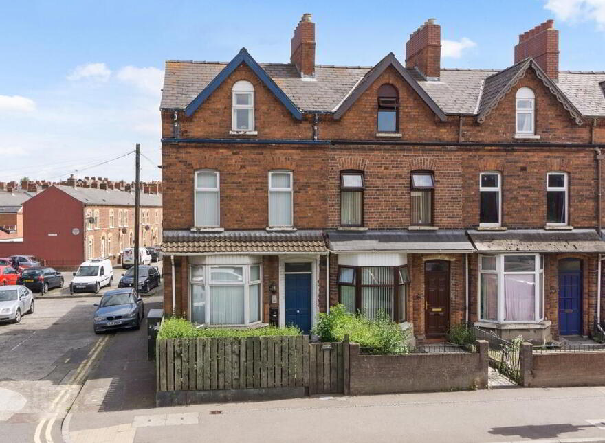 Flat 1, 188 Ravenhill Road, Belfast, BT6 8EF