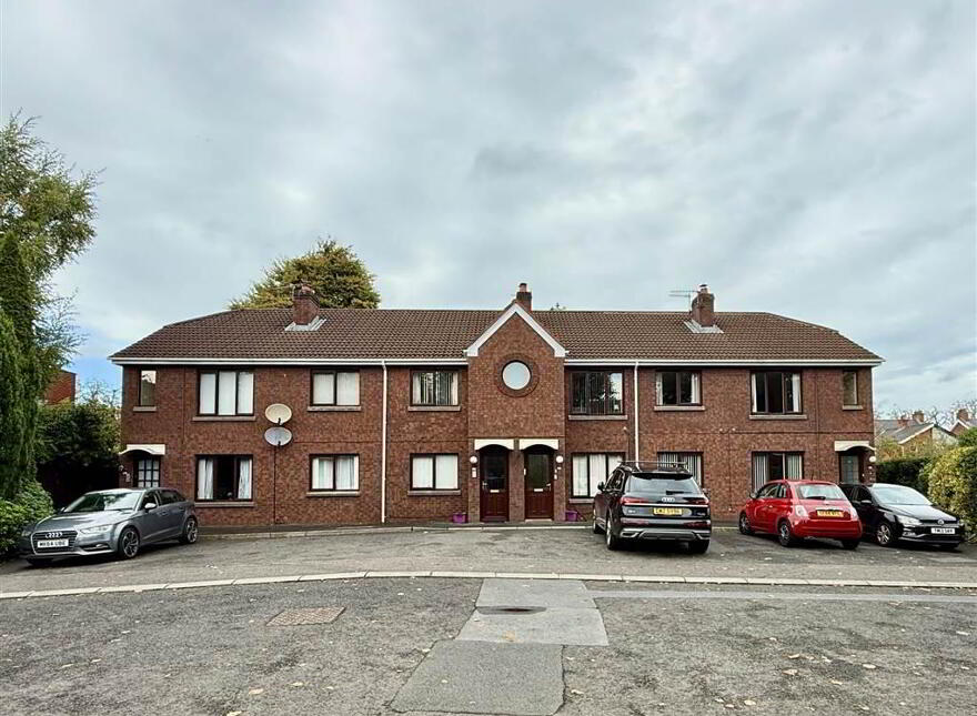 10 Earlswood Grove, Ballyhackamore, Belfast, BT4 3EF photo