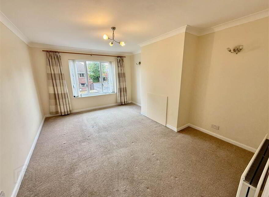 10 Earlswood Grove, Ballyhackamore, Belfast, BT4 3EF