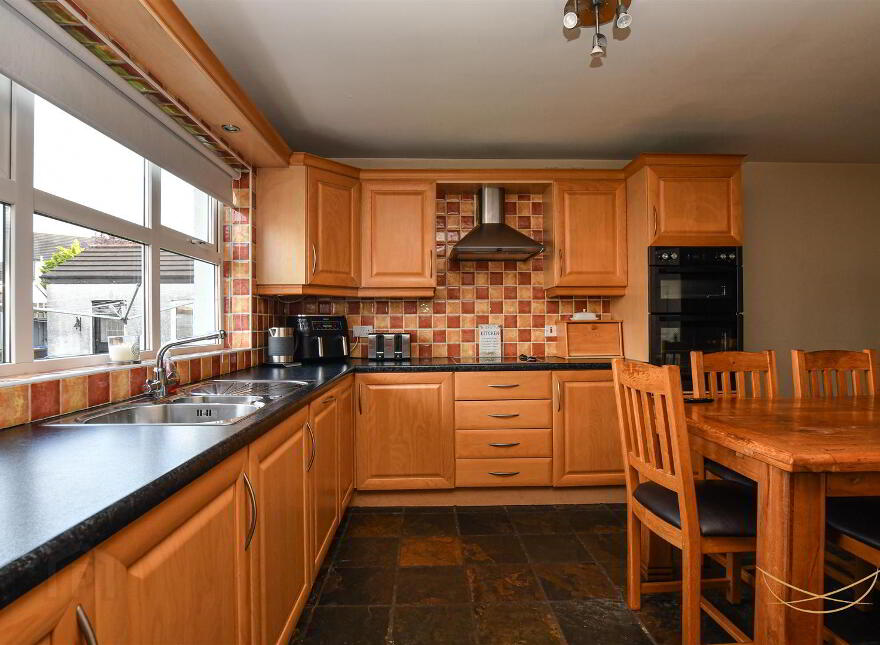 35 Huntingdale Court, Ballyclare, BT39 9FD