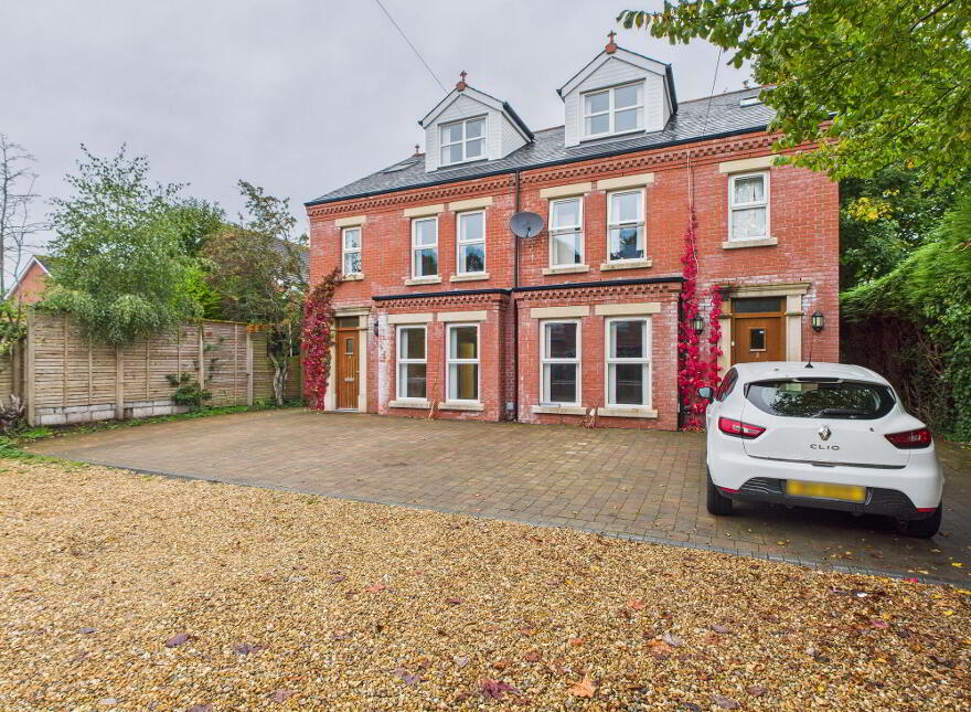 3 Kincora Mews, Belfast, BT4 3DN
