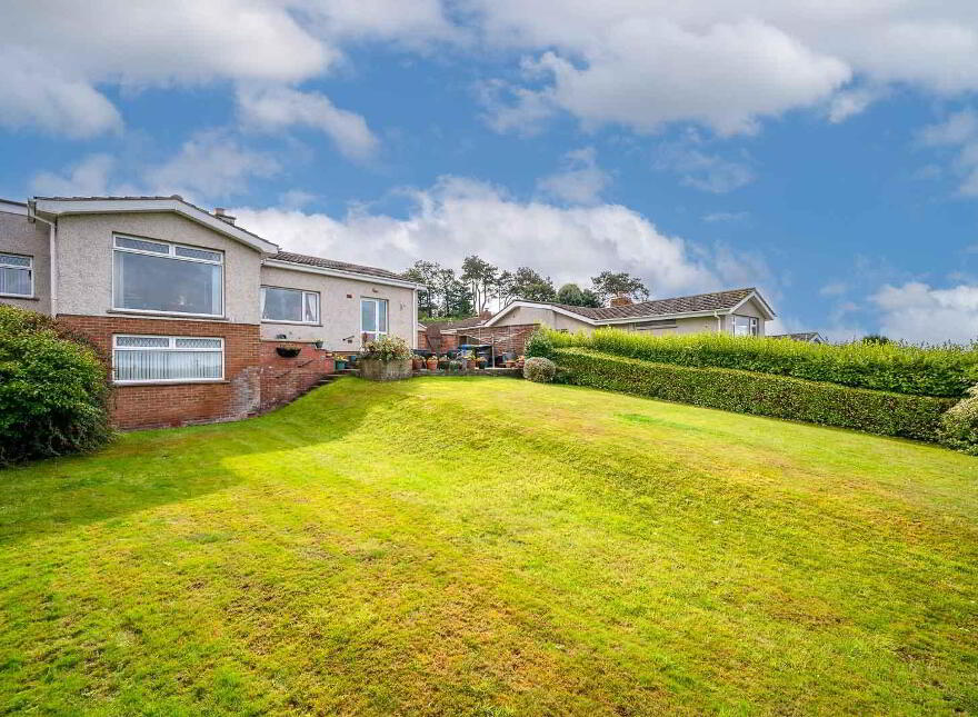 11 Strathleven Park, Holywood, BT18 0NJ