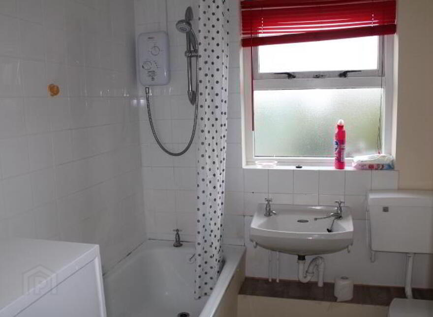 16 Creggan Street, Derry, BT48 9AP