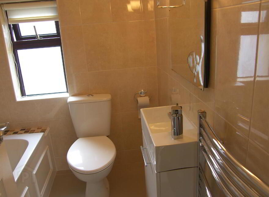 27 Demesne Avenue, Creggan, Derry, BT48 9QD
