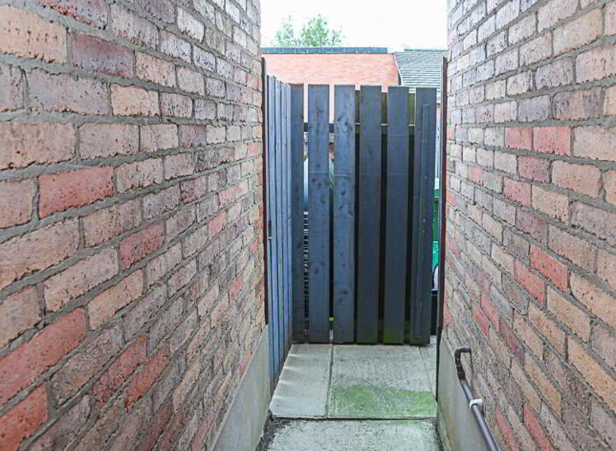 3 Jubilee Cottages, Bangor, BT19 1FJ