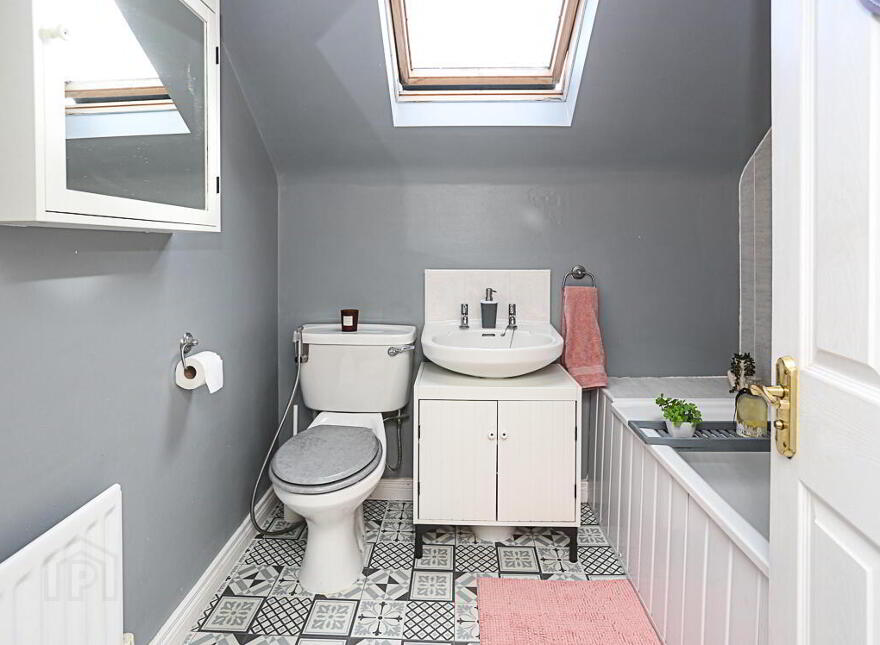 3 Jubilee Cottages, Bangor, BT19 1FJ