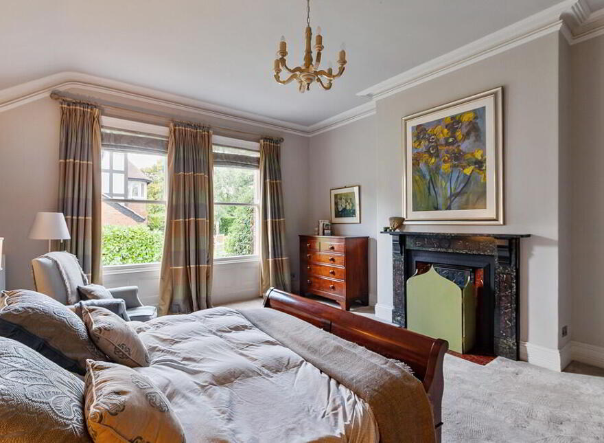 21 Deramore Park, Belfast, BT9 5JW