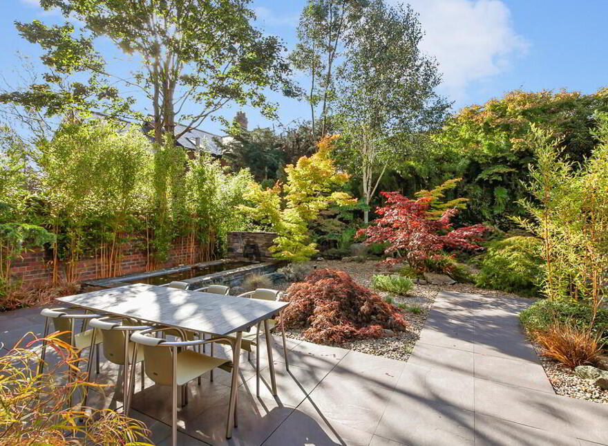 21 Deramore Park, Belfast, BT9 5JW