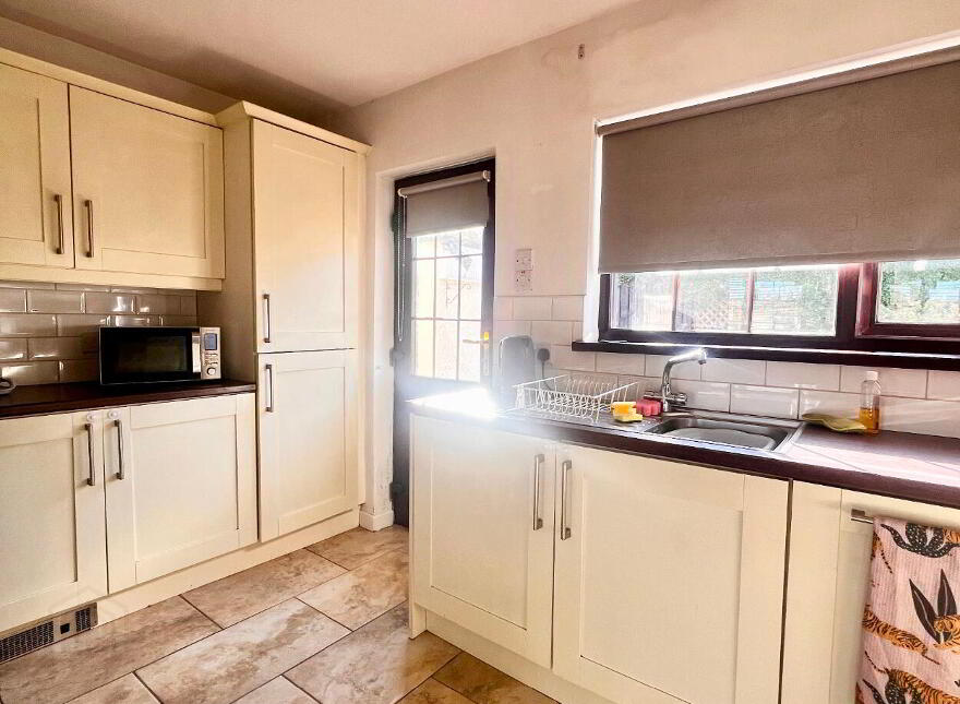 8 Carneal Close, Larne, BT40 2EZ