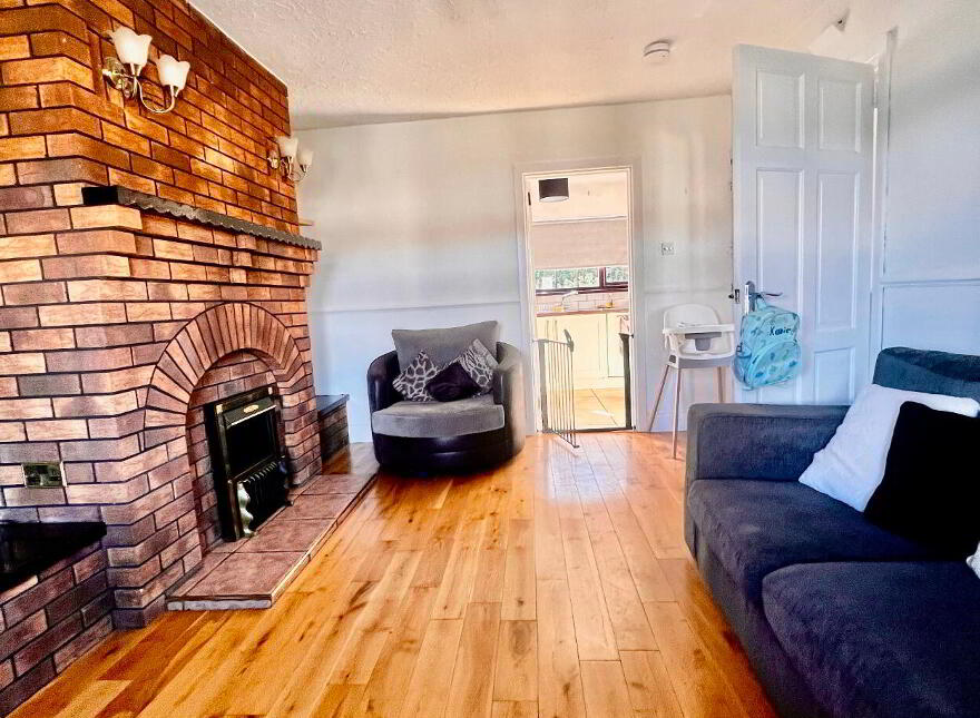 8 Carneal Close, Larne, BT40 2EZ