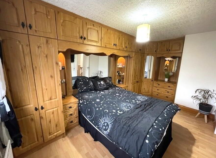 63 Rosemount Gardens, Derry, BT48 0HW