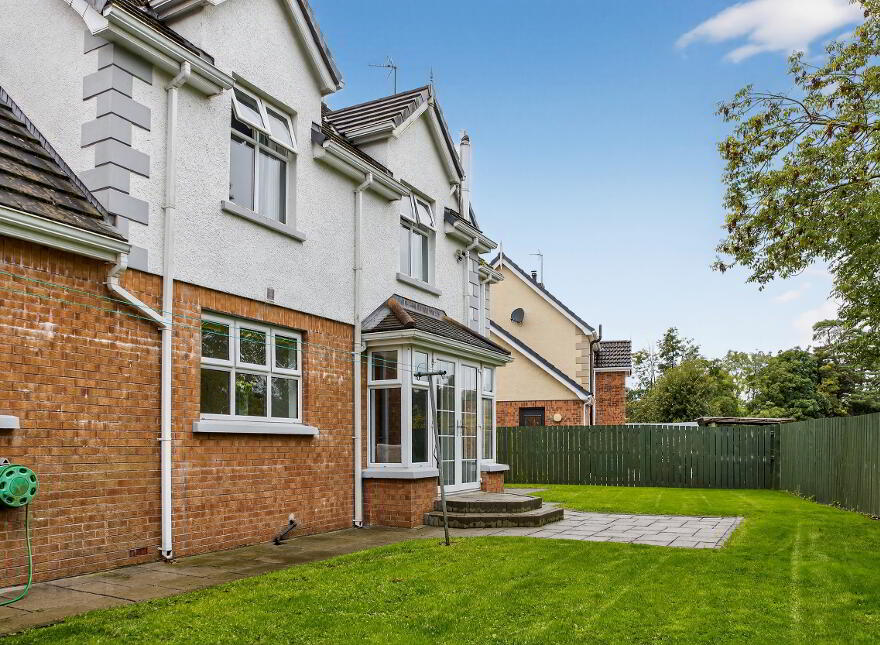 24 Tullymore Dale, Broughshane, Ballymena, BT43 7TD