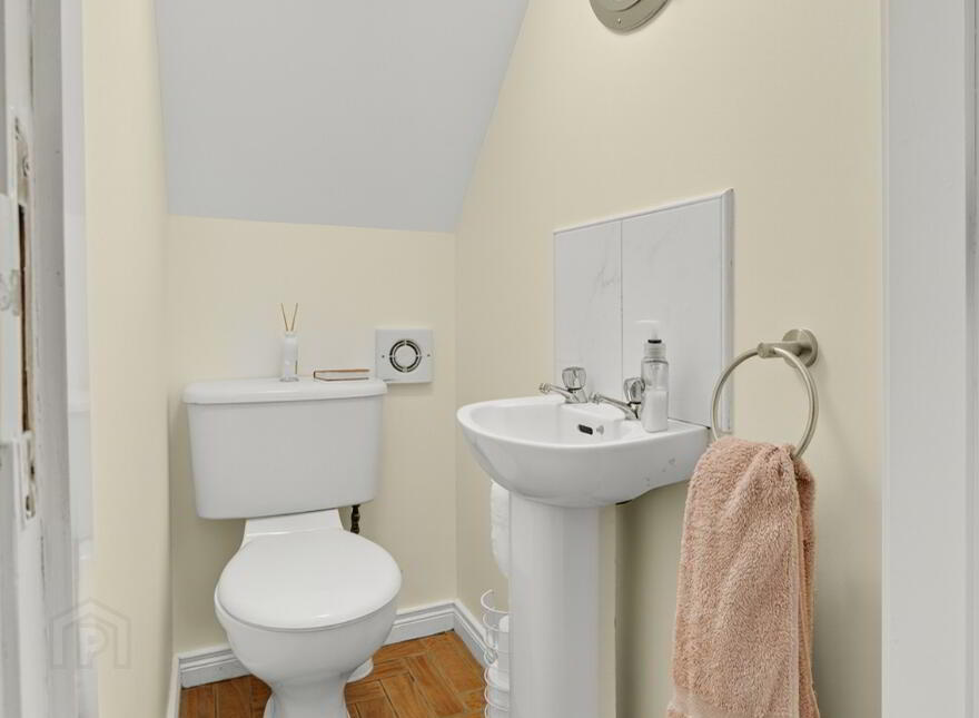 24 Tullymore Dale, Broughshane, Ballymena, BT43 7TD
