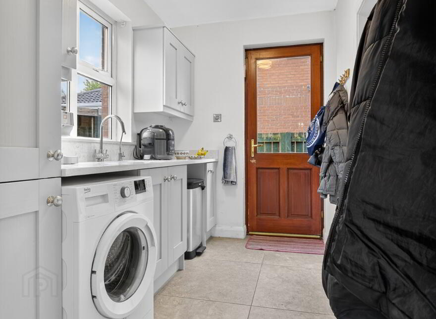 24 Tullymore Dale, Broughshane, Ballymena, BT43 7TD