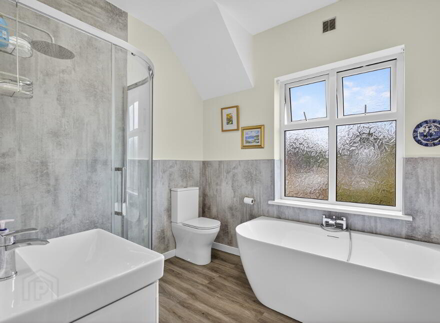 24 Tullymore Dale, Broughshane, Ballymena, BT43 7TD