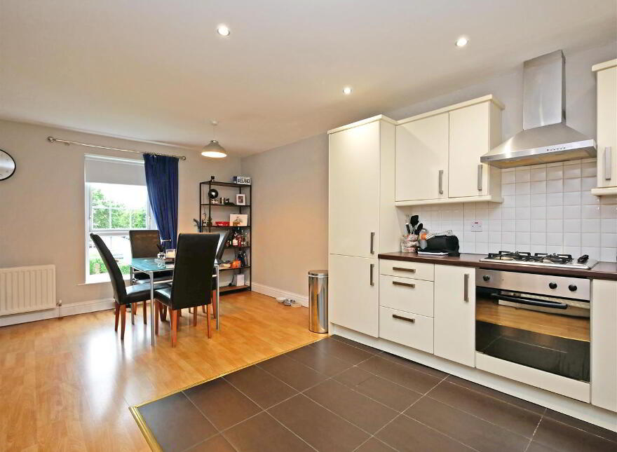 2g The Demesne, Carryduff, Belfast, BT8 8GW