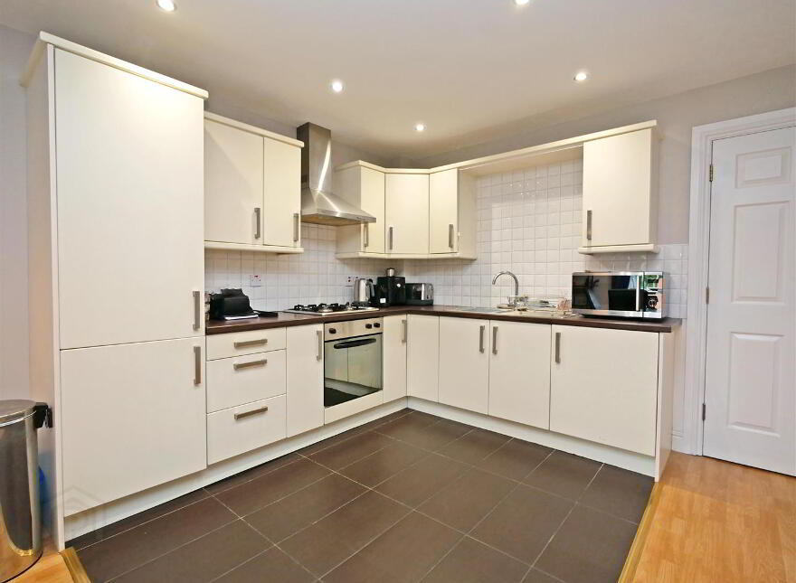 2g The Demesne, Carryduff, Belfast, BT8 8GW