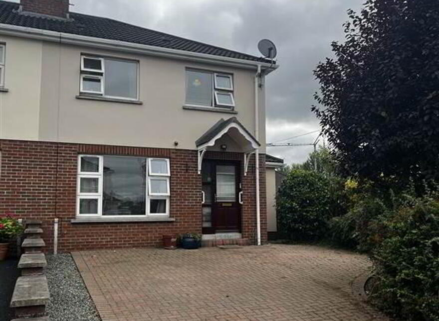 2 Maple Grove, Newry, BT34 2GW photo