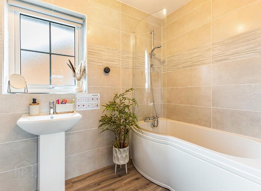 38 Rocklyn Crescent, Donaghadee, BT21 0FY