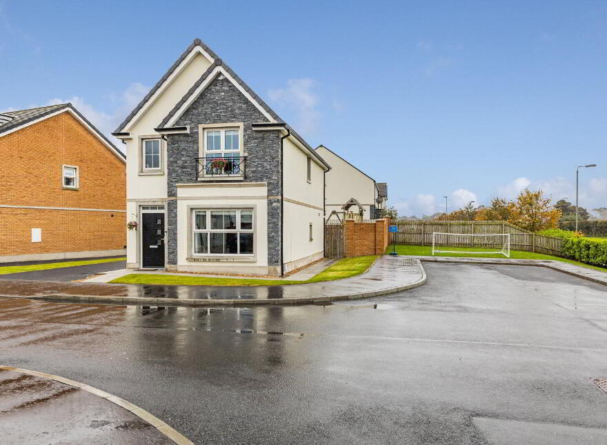 38 Rocklyn Crescent, Donaghadee, BT21 0FY