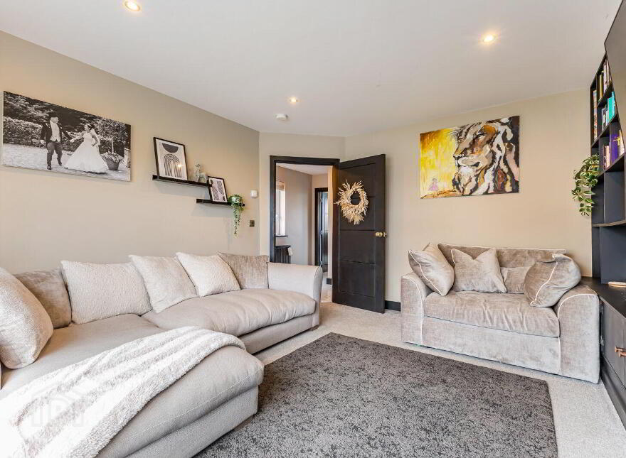 38 Rocklyn Crescent, Donaghadee, BT21 0FY