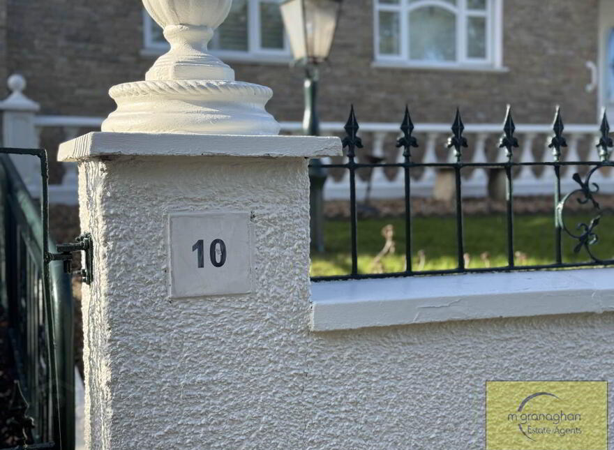10 Glengoland Park, Stewartstown, Belfast, BT17 0JD