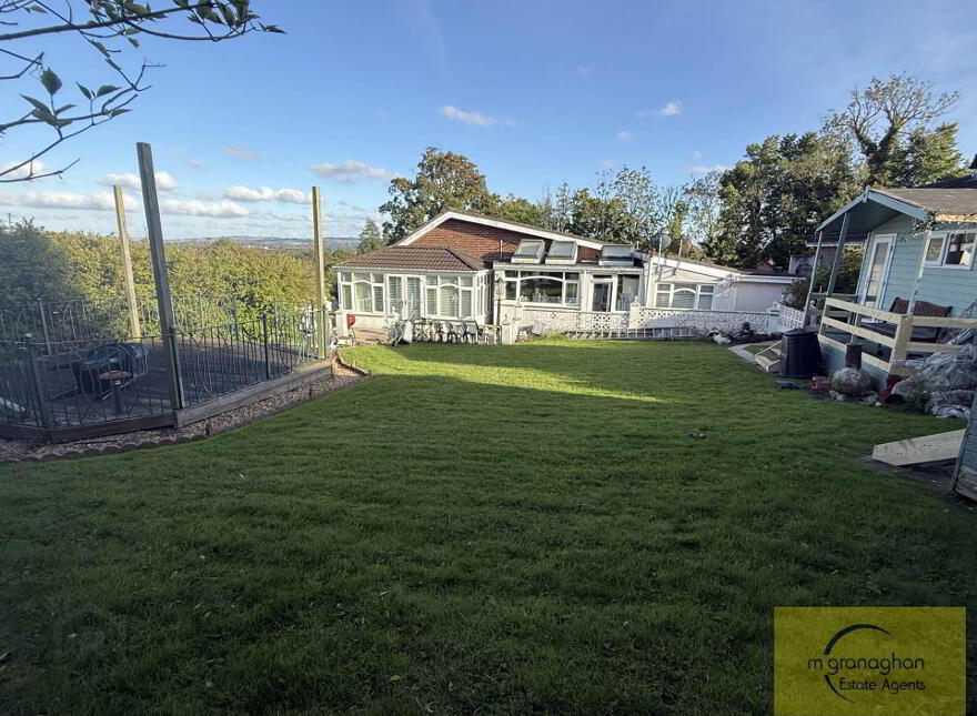 10 Glengoland Park, Stewartstown, Belfast, BT17 0JD