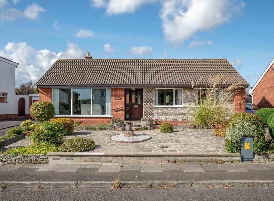23 Onslow Gardens, Bangor, BT19 7HH photo