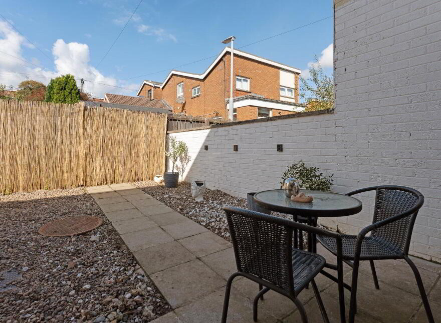 25 Ash Grove, Newtownards, BT23 4HA