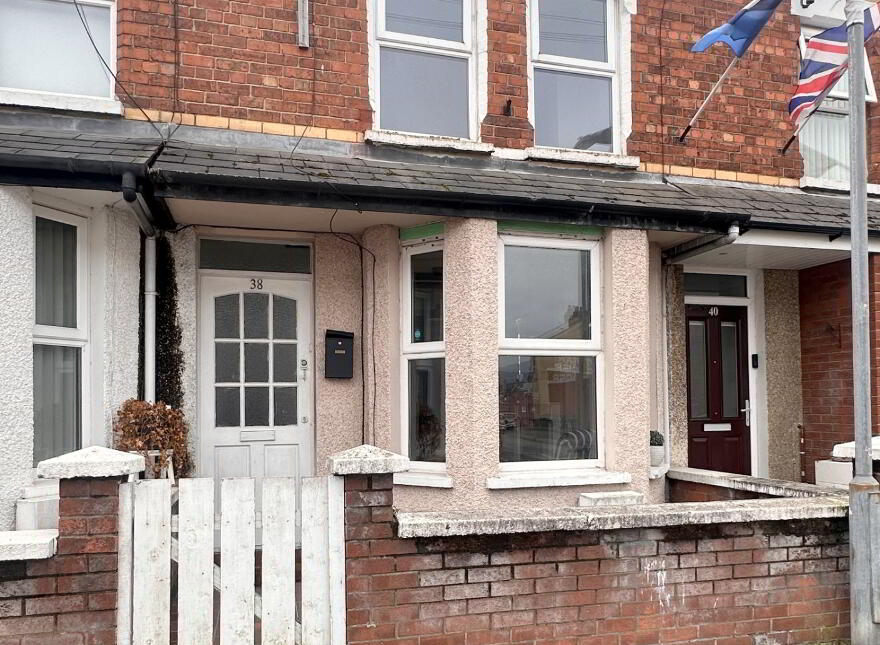 38 London Road, Belfast, BT6 8EY
