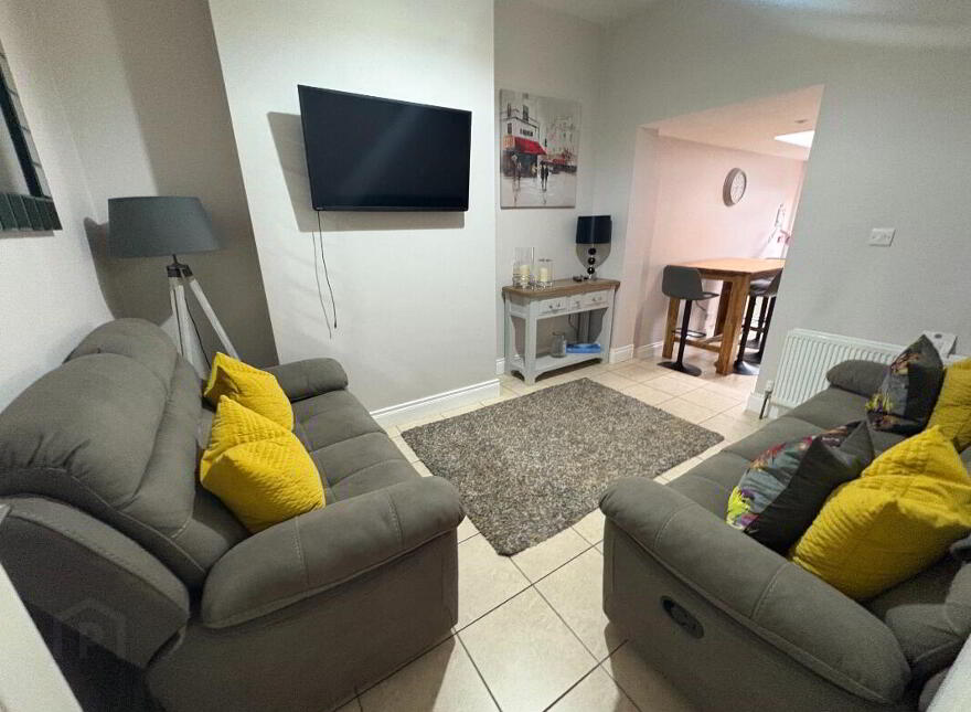 100 Dunluce Avenue, Belfast, BT9 7AZ