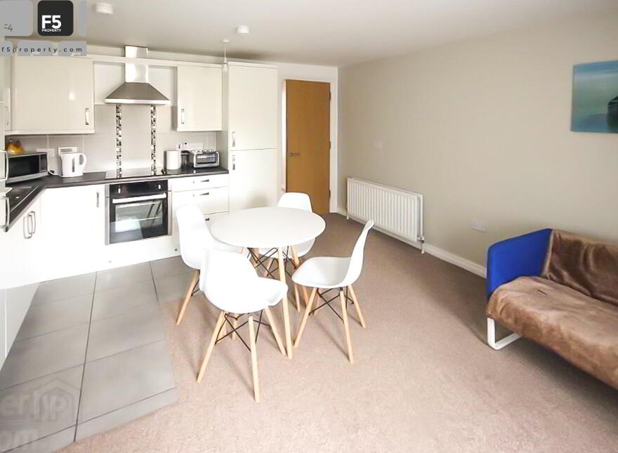 Apt 24 3, West Circular Close, The Vale, Belfast, BT13 3WQ