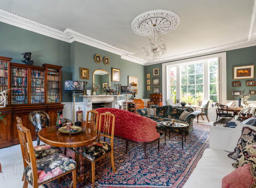 35 Victoria Road, Holywood, BT18 9BD
