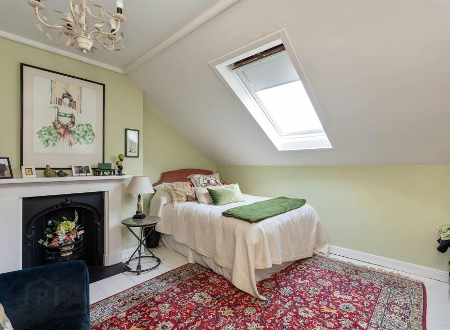 35 Victoria Road, Holywood, BT18 9BD