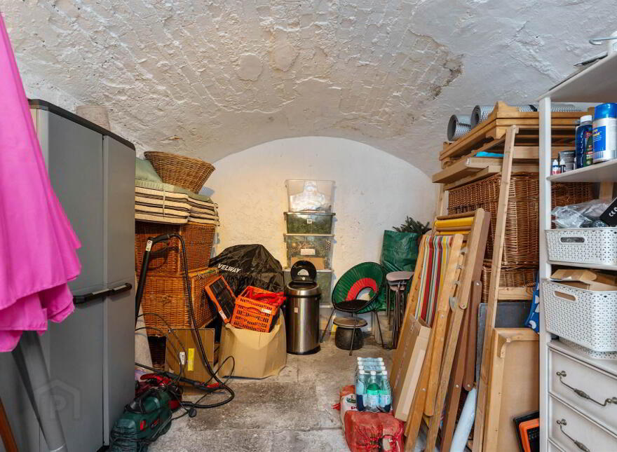35 Victoria Road, Holywood, BT18 9BD