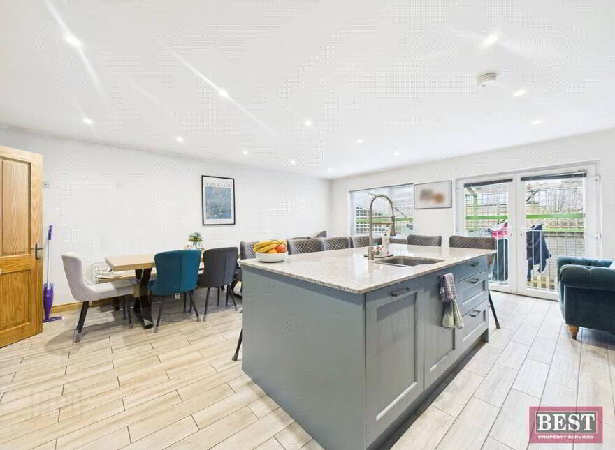15 Church Square, Rathfriland, Newry, BT34 5PT