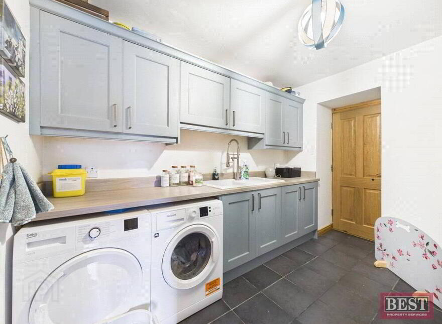 15 Church Square, Rathfriland, Newry, BT34 5PT