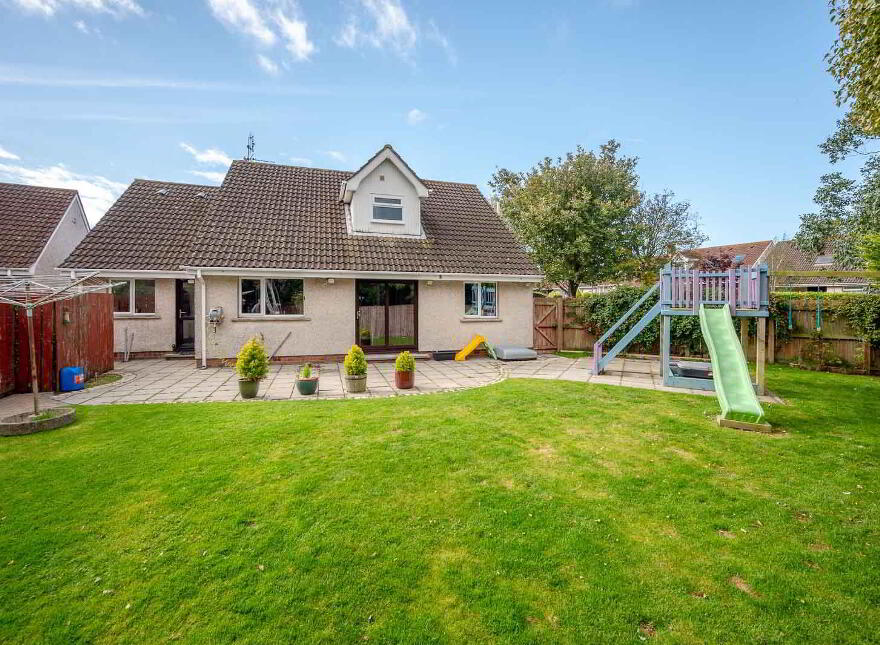 3 Edgewater Cove, Donaghadee, BT21 0EG
