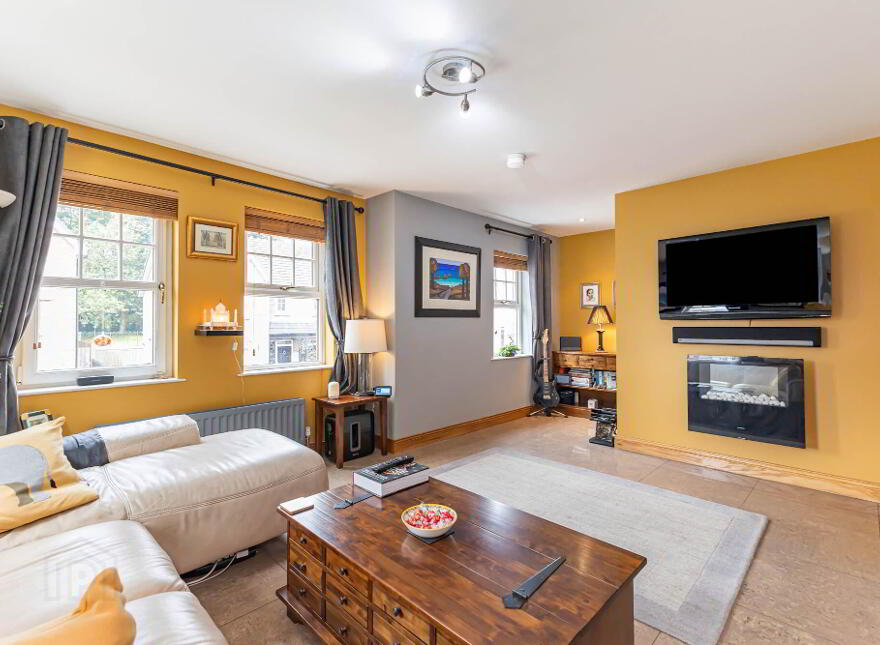 26 Linen Mews, Lisburn, BT28 3WU